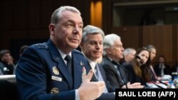 Direktor Odbrambene obaveštajne agencije general-potpukovnik Džefri Kruz, direktor FBI Kristofer Rej, direktor CIA Vilijam Berns, direktorka Nacionalne obaveštajne službe Avril Hejns pred Odborom 11. marta 2024.