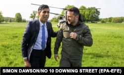 Президент України Володимир Зеленський (праворуч) і прем’єр-міністр Великої Британії Ріші Сунак. Бакінгемшир, Велика Британія, 15 травня 2023 року