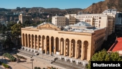 საქართველოს პარლამენტის შენობა