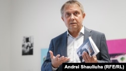 Прэзентацыя кнігі былога дырэктара Радыё Свабода Аляксандра Лукашука. Вільня, 17 траўня 2024 году