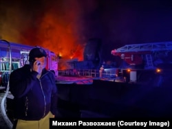 Пожежа після ударів ЗСУ по заводу ремонту суден в окупованому Севастополі, 13 вересня 2023 року. Були пошкоджені російський великий десантний корабель «Мінськ» та підводний човен «Ростов-на-Дону», які, як зауважують в Міноборони України, Росія, найімовірніше, не зможе відновити