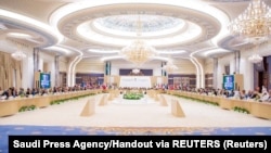 Попередня аналогічна зустріч у Саудівській Аравії, на яку прибули представники понад 40 країн, серпень 2023 року