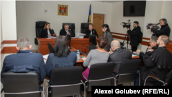 Judecătoria Anticorupție va examina dosarele privind coruperea alegătorilor; încălcarea modului de gestionare a mijloacelor financiare ale partidelor; corupere, gestiunea defectuoasă sau frauduloasă a băncilor, ș.a. 