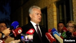 «Ці санкції безпосередньо вдарять по нафтово-газовій галузі, яка забезпечує надходження для російської військової машини», – сказав Наусєда