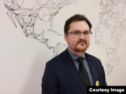 Павел Гавлічек, науковий співробітник Дослідницького центру АМО