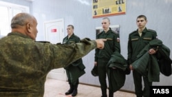 Государственная Дума России приняла закон о круглогодичном призыве в армию (фото иллюстративное)