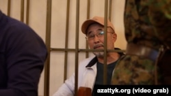 Олжобай Шакир соттук отурумдардын биринде. Архивдик сүрөт.
