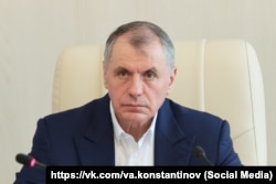 Володимир Константинов