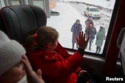 Українські діти їдуть у російський табір