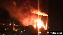 Пожар в Туапсе после атаки беспилотников 
