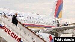 Ռուսաստան - Հայաստանի վարչապետ Նիկոլ Փաշինյանը ժամանում է Մոսկվա, 8-ը մայիսի, 2023թ.