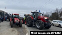 După două săptămâni de proteste, fermierii au pornit în marș în centrul capitalei. 