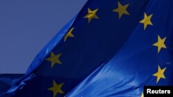 Flamuri i Bashkimit Evropian - Fotografi ilustruese.