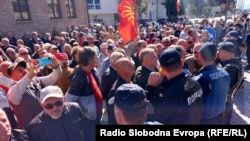 Протести против отворањето на бугарскиот клуб во Македонија „Цар Борис Трети“