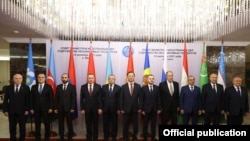 ԱՊՀ երկրների արտգործնախարարների խորհրդի նիստի մասնակիցները։ Մինսկ, 14-ը հոկտեմբերի։