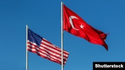 Թուրքիայի և ԱՄՆ-ի դրոշները, արխիվ