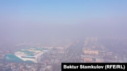 Ыш каптаган Бишкек. Иллюстрациялык сүрөт.