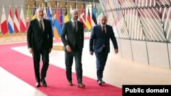 Հայաստանի վարչապետ Նիկոլ Փաշինյանի, Ադրբեջանի նախագահ Իլհամ Ալիևի և Եվրամիության խորհրդի նախագահ Շառլ Միշելի հանդիպումը Բրյուսելում, 22-ը մայիսի, 2022թ.