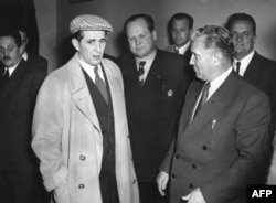 Cu președintele Josip Broz Tito (dr.) la Zagreb, în noiembrie 1952