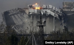 Головний термінал Донецького міжнародного аеропорту після обстрілів, 8 жовтня 2014 року