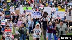 Июньские протесты под лозунгом "Нет королей" 