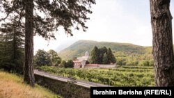 Manastir Srpske pravoslavne crkve Visoki Dečani na Kosovu, 3. jun 2022.