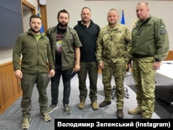 Володимир Зеленський, Давид Арахамія, Андрій Єрмак, Валерій Залужний, Сергій Шаптала (зліва направо)