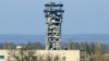 Башня Международного аэропорта «Донецк» имени Сергея Прокофьева. Донецк, 26 октября 2014 года