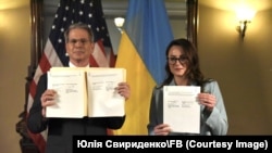 Урядовці України та США після підписання угоди у Вашингтоні, 30 квітня 2025 року