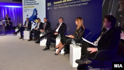 Заменик помошник секретарот за европски и евроазиски работи во американскиот Стејт департмент Метју Палмер на конференцијата „Преспа форум дијалог“. 