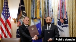 Հայաստանի և Ադրբեջանի արտգործնախարարները նախաստորագրում են խաղաղության համաձայնագիրը Վաշինգտոնում, 8-ը օգոստոսի, 2025 