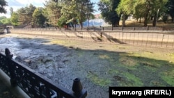 Річка Салгір у районі бібліотеки ім. Франка у Сімферополі, архівне фото