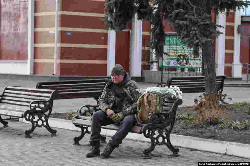 Чи відновиться сполучення – невідомо. До недавнього часу саме потяг «Інтерсіті+» Київ–Краматорськ залишався дорогою додому для тисяч людей. Його називали «потягом війни» – у вагонах їхали військові, їхні рідні, волонтери, місцеві жителі