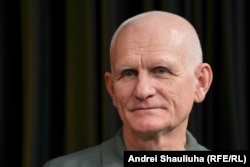 Ляўрэат Нобелеўскай прэміі міру 2022 года Алесь Бяляцкі ў інтэрвію для Беларускай службы Радыё Свабода праз тры дні пасьля свайго вызваленьня з турмы. Вільня, 16 сьнежня 2025