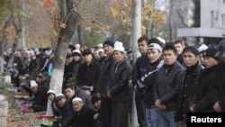 Курман айтка келгендер