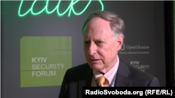 Угода про копалини «покаже Росії, що, незважаючи на її агресію, що триває, Захід не збирається залишати Україну» – Александр Вершбоу