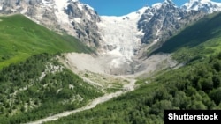 Ледник Адиши в Сванети