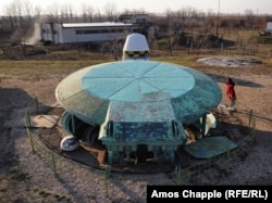 Ракетна шахта під Первомайськом: єдиний уцілілий після ядерного роззброєння України об'єкт, який тепер використовується як музей. Мережа таких шахт з ядерними балістичнми ракетами покривала усю територію України