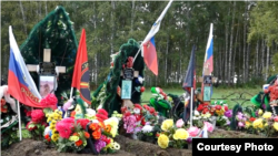 Могилы братьев Лешоков в селе Большие Пруды Красноярского края РФ