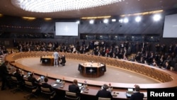 На пасяджэньні Паўночнаатлянтычнай рады падчас сустрэчы міністраў замежных спраў NATO ў штаб-кватэры альянсу ў Брусэлі, 3 сьнежня 2025 