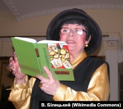 Емма Андієвська читає свої твори в Донецьку, 2011 рік