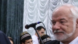 Rus ilçisi “türkmen wepadarlygyny satyn almak” baradaky aýyplamalary ret edýär