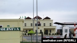 Türkmen-özbek serhedi. Arhiwden alyndy. Illýustrasiýa