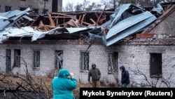 Наслідки обстрілу «Орєшніком» по Дніпру, 21 листопада 2024 року. Москва тоді заявляла про ураження заводу «Південмаш», але українських чи незалежних підтверджень влучання досі немає