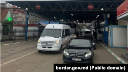 Північний пункт перетину державного кордону Молдови з Україною – Отач–Могилів-Подільський – на фотографії, оприлюдненій Прикордонною поліцією Молдови 19 грудня 2025 року. Саме сюди перенаправили рух після закриття пунктів пропуску на півдні, в районі Паланки