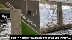 Наслідки російського удару по одній із шкіл Слов'янська. Донеччина, 25 листопада 2025 року