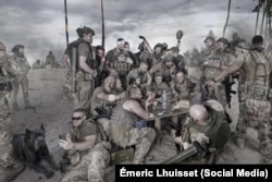 "Издалека слышу ответ казаков", фотография Эмерика Люссе