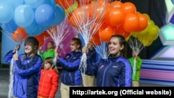 Діти в «Артеку» привітали Путіна з днем народження. Крим, 7 жовтня 2017 року. Архівне фото