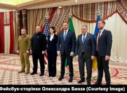 Члени української делегації в розширеному складі у Джидді після переговорів з американською стороною. Саудівська Аравія. 11 березня 2025 року