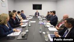 Հայաստանցի և ադրբեջանցի փորձագետների հանդիպումը ՀՀ ԱԽ քարտուղար Արմեն Գրիգորյանի հետ, 22-ը հոկտեմբերի, 2025թ.